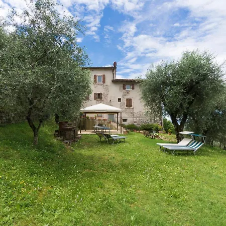 Casa Silvia Albisano